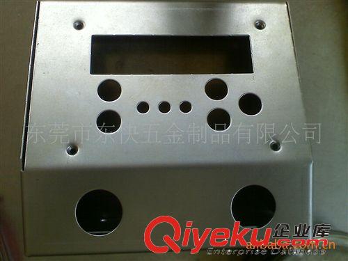 機(jī)柜，數(shù)控鈑金件沖孔機(jī)箱機(jī)柜原始圖片3