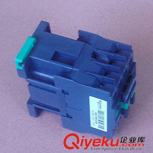 供應zp施耐德交流接觸器LC1E0910B5N(0910 DC24V)