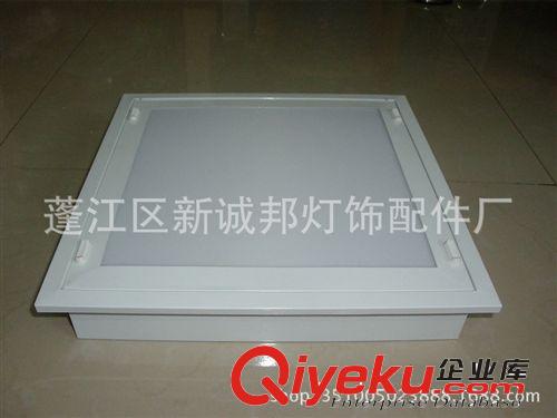 T5 600*600 3*14W 暗裝格柵燈盤