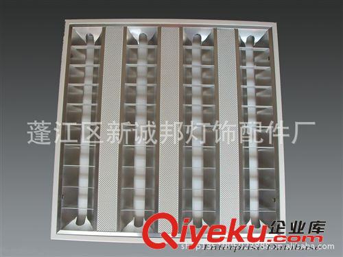 廠家供應(yīng)T5燈盤 4*28W 明裝格柵燈 亞光鋁  600*1200