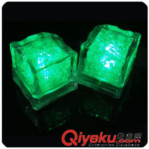 專業(yè)生產(chǎn)LED發(fā)光禮品 LED發(fā)光冰塊 七彩發(fā)光冰塊 款式各樣 質(zhì)量好原始圖片3