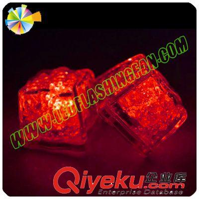 深圳廠家供應(yīng)　LED七彩冰塊 閃光冰塊 入水亮冰塊　酒吧必備用品原始圖片3