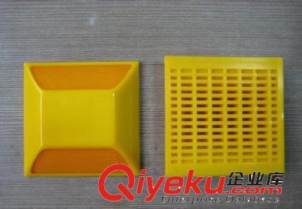 橡膠減速帶/交通安全設(shè)施