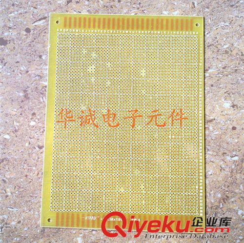 單面12*18cm 2.54mm間距 玻纖板環(huán)氧板 {wn}洞洞板線路板 {wn}板