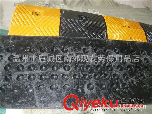 優(yōu)質(zhì)人形減速帶 加厚厚橡膠減速帶 減速壟 道路減速板 使用時間長原始圖片3