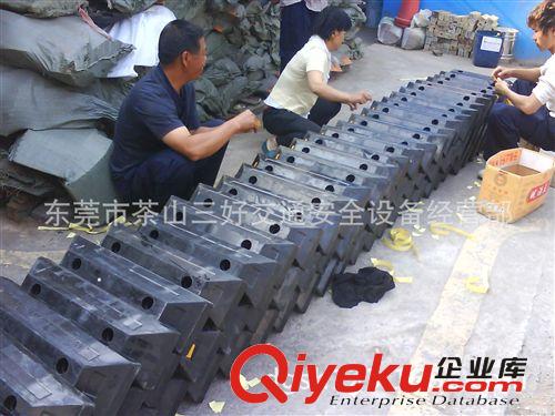 大量供應橡膠定位器 車輪定位器 車位定位器 停車場車輪定位器原始圖片3