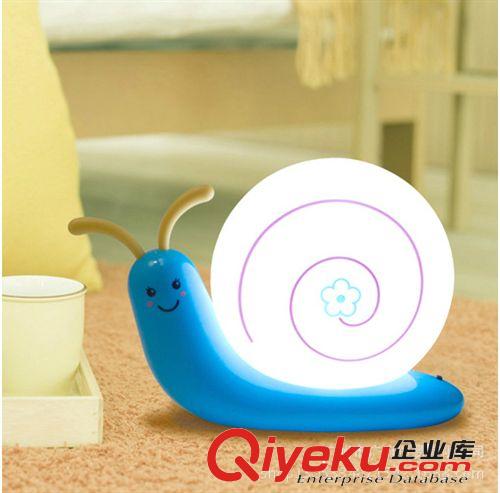 可愛蝸牛創(chuàng)意寶寶小夜燈充電墻壁燈 LED插電節(jié)能嬰兒床頭燈原始圖片2