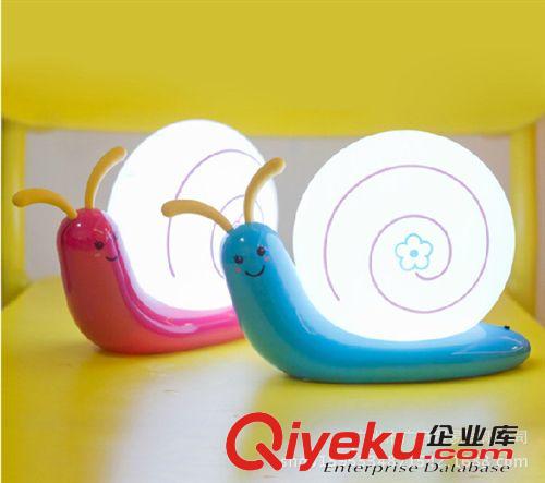 可愛蝸牛創(chuàng)意寶寶小夜燈充電墻壁燈 LED插電節(jié)能嬰兒床頭燈原始圖片3