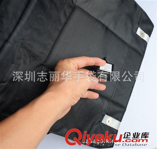 生產(chǎn)3.5W 太陽(yáng)能充電電腦包 戶(hù)外太陽(yáng)能充手機(jī)/充平板電腦/充電原始圖片2
