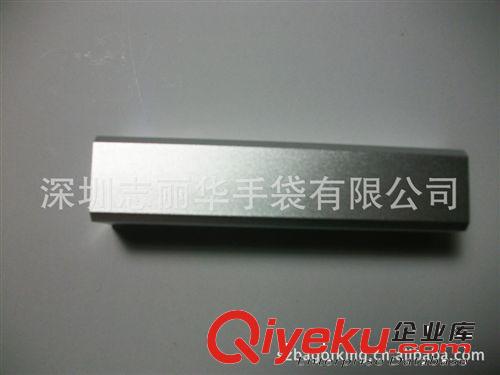 生產(chǎn)手機(jī),IPHONE IPAD 平板電腦 應(yīng)急充電器5V 2600mah移動電源原始圖片2