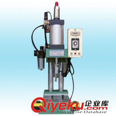 供應(yīng)氣動式端頭壓接機(jī)  廠家直銷氣動式端頭壓接機(jī) 質(zhì)優(yōu)價(jià)實(shí)原始圖片3