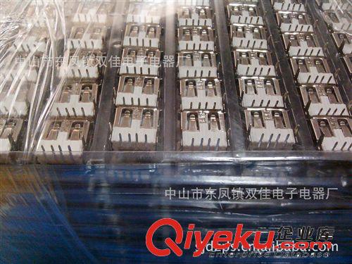 供應電腦連接器USB A母焊線180度 A母全貼