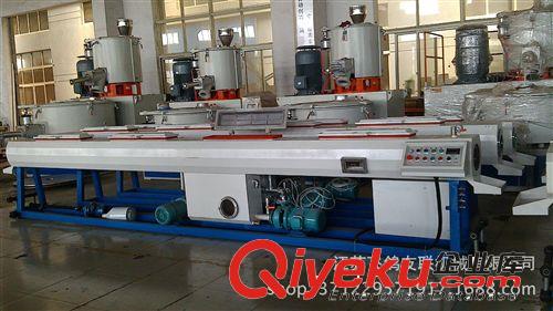 張家港塑料機(jī)械廠家 tg PVC雙出管材線原始圖片2