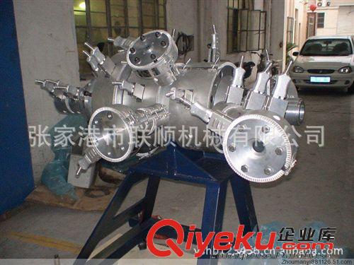 江蘇聯(lián)順供應(yīng)PP塑料給水管模具 排水管擠出模具原始圖片2