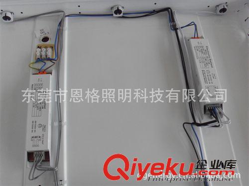 供應汕尾T5(3*28W)乳白、透明、磨砂膠片LED燈盤