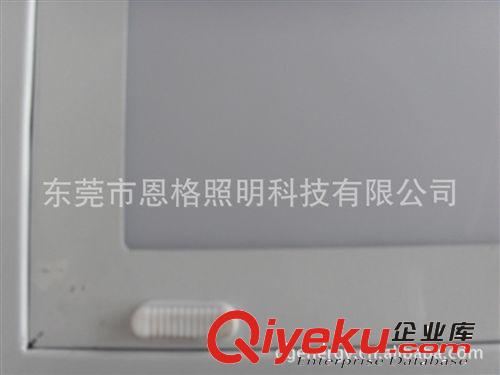 供應(yīng)汕頭T5(3*14W)乳白、透明、磨砂膠片LED燈盤原始圖片3