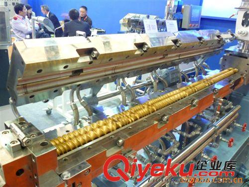 SHJ-36平行雙螺桿塑料擠出水環(huán)熱切造粒機(jī)原始圖片3