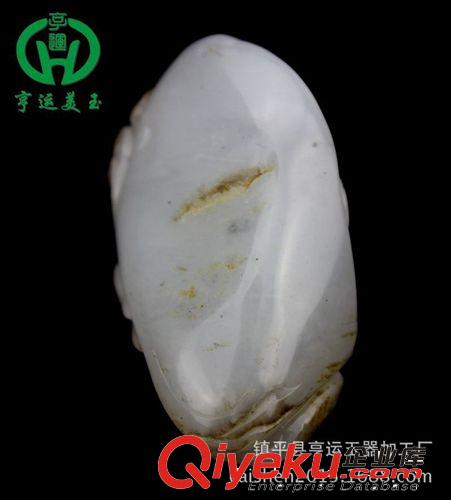 和田玉籽料吊墜抓住機遇  盈余 鎮平玉器加工 新疆和田玉批發