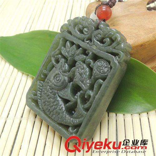 批發供應tr新疆和田玉青玉鯉魚鬧蓮吊墜 南陽小額批發網