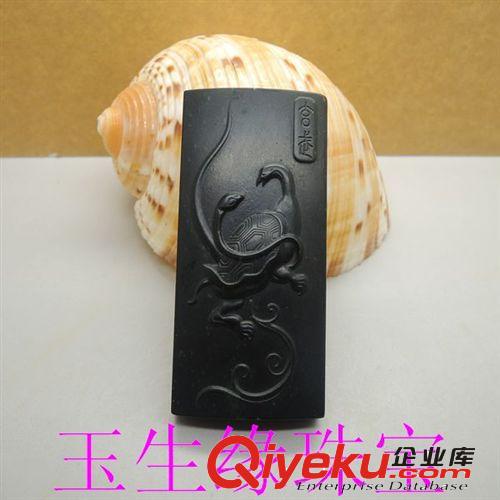 玉生緣 和田玉墨玉精雕四獸玉佩批發 和田墨玉掛件批發 南陽批發
