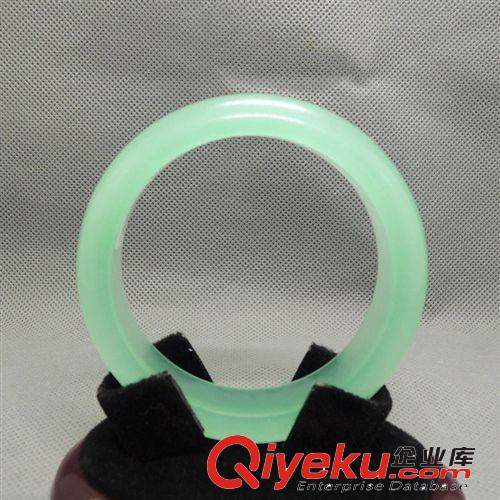 批發供應石英巖玉時尚女款手鐲 玉石手鐲批發 玉生緣玉器批發網