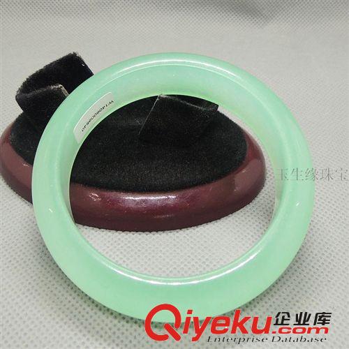 批發供應石英巖玉時尚女款手鐲 玉石手鐲批發 玉生緣玉器批發網