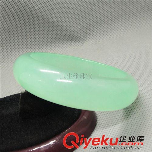 批發供應石英巖玉時尚女款手鐲 玉石手鐲批發 玉生緣玉器批發網