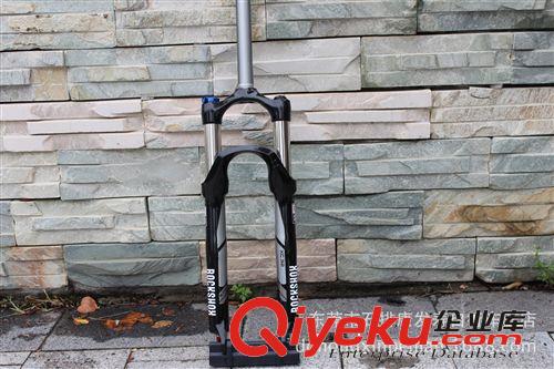 供應(yīng)zpROCKSHOX 2014款 XC32 肩控氣叉超EP 黑/白色