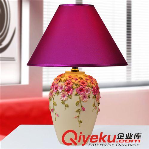 供應(yīng)批發(fā) 臺燈 美腿臺燈 女性臺燈 禮品臺燈