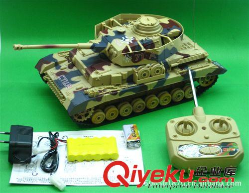 JH2171七通遙控坦克1:18