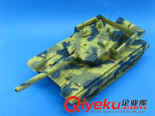 JH026031  1：24四通遙控坦克帶燈光音樂 包電池充電器原始圖片2