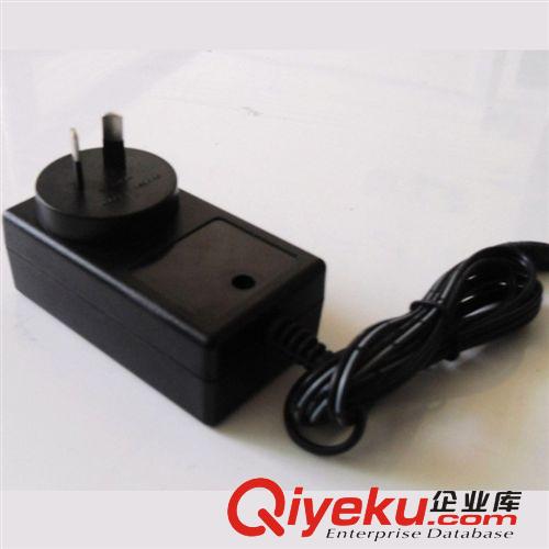 精科王供應15V/1.5A 澳規(guī)電源適配器，IC方案，過CE認證