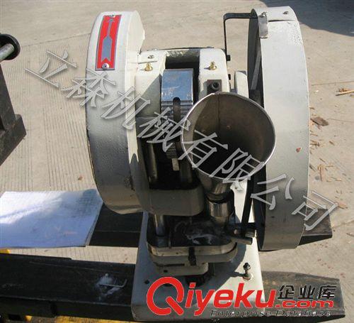 廠家供應(yīng)壓片機  自動粉末壓片機 農(nóng)業(yè)機械壓片設(shè)備 效率高原始圖片3