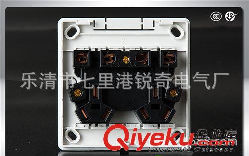 廠家直銷明裝墻壁插座 十孔插座 十孔墻壁插座原始圖片2