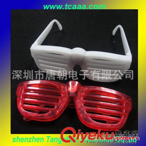 led魚(yú)形鑰匙扣燈  鑰匙扣發(fā)光禮品   魚(yú)形鑰匙扣批發(fā)