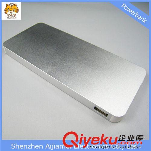 土豪金移動(dòng)電源 超薄大容量移動(dòng)電源 ipone5s充電寶 可定制logo原始圖片2