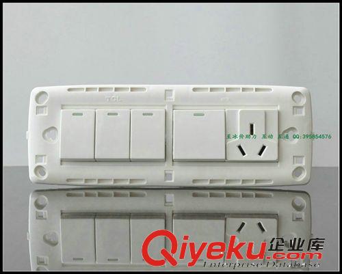 行業(yè)至冰價(jià)批發(fā)：TCL118型/U系列/四位 四開單極+三孔插座原始圖片2