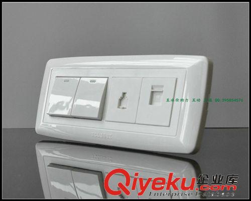 行業(yè)至冰價(jià)批發(fā)：TCL118型/U系列/四位 四開單極+三孔插座