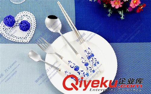青花瓷四件套 創意禮盒包裝 淘寶熱銷 工廠直銷定制 陶瓷柄不銹鋼原始圖片2