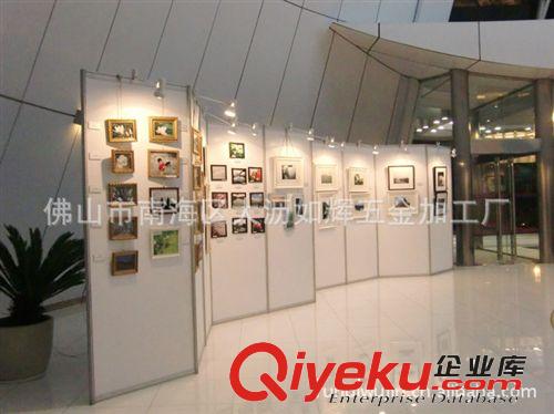 廠家熱銷鋁合金折疊展板 廣告宣傳折疊展板 畫展折疊展板供應(yīng)