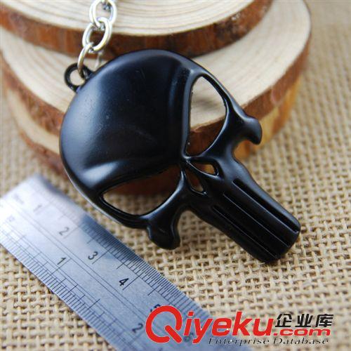 【生產(chǎn)批發(fā)】懲罰者個(gè)性骷髏鑰匙扣 電影周邊時(shí)尚鑰匙扣原始圖片2