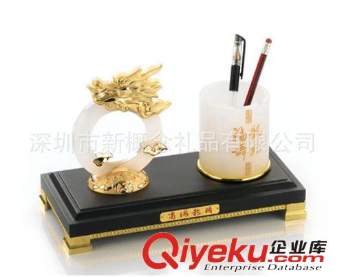 金屬工藝品，琉璃禮品，琉璃工廠，會(huì)議禮品，商務(wù)禮品