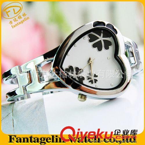 廠家供應(yīng)心形手鐲手表 女裝休閑禮品手表 可批發(fā) 定制LOGO原始圖片2