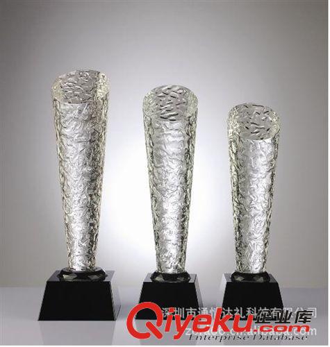 水晶獎(jiǎng)杯 水晶禮品 15載老品牌 做的不只是價(jià)格，更注重品質(zhì)