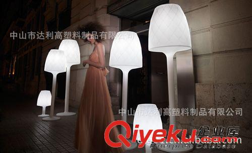 供應LED發光方凳、LED小夜燈、專業LED園林燈、酒吧燈系列