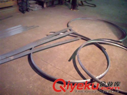半圓管盤管機(jī)生產(chǎn)廠家 扁鐵彎半圓的設(shè)備大型盤管半圓機(jī)械原始圖片2