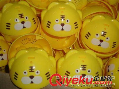 承接各種塑料模具設(shè)計(jì)制作原始圖片3