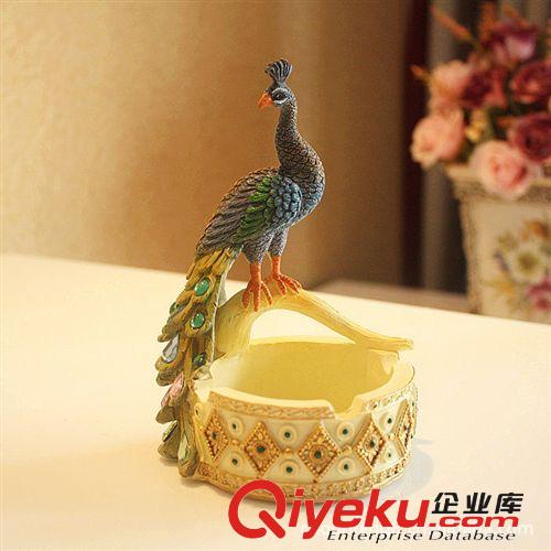 廠家直銷 家居飾品 樹脂工藝禮品 孔雀煙灰缸 創(chuàng)意送禮佳品XA408