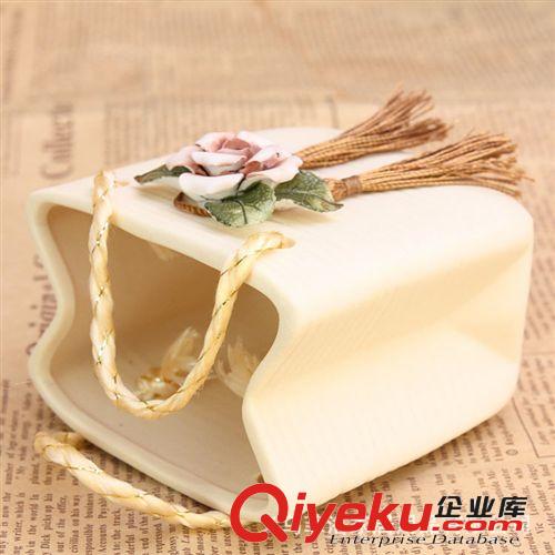 創(chuàng)意手提袋小花瓶 義烏陶瓷工藝品批發(fā) 家居裝飾品 XB611