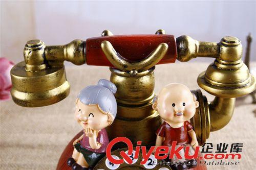 懷舊創(chuàng)意白頭偕老夫妻 歐式zakka復(fù)古電話存錢罐 結(jié)婚禮物 SK408原始圖片2